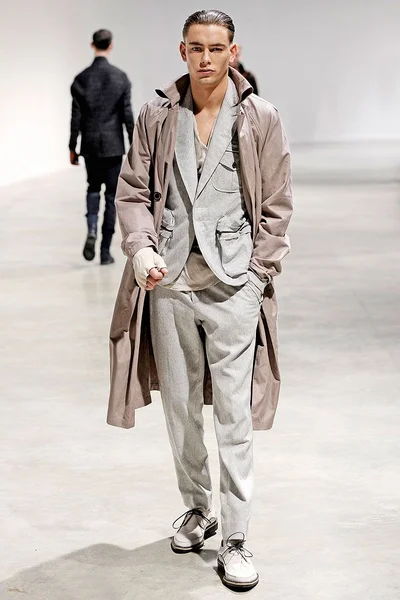 Look 22